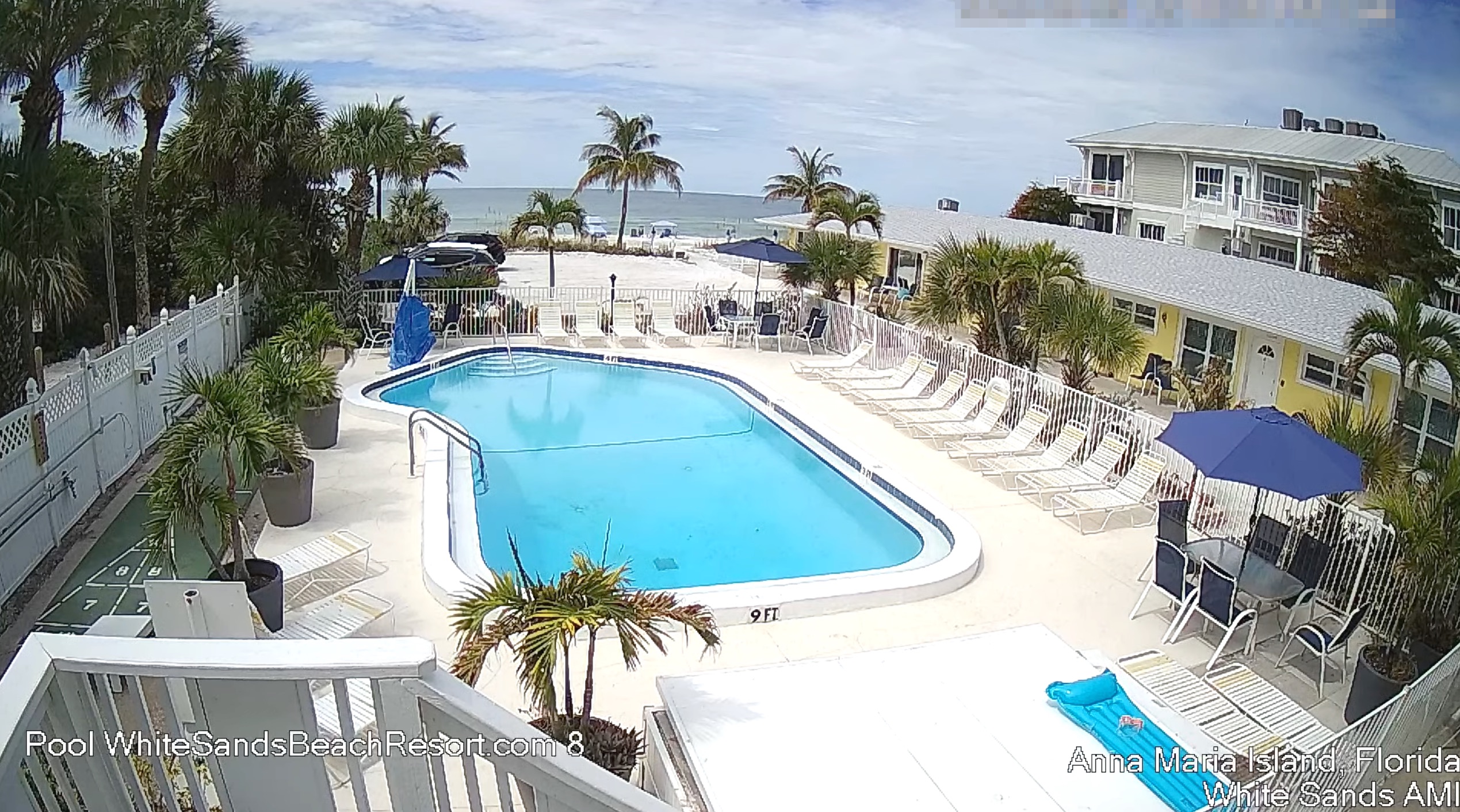 White Sands Beach Resort - Poolside Webcam